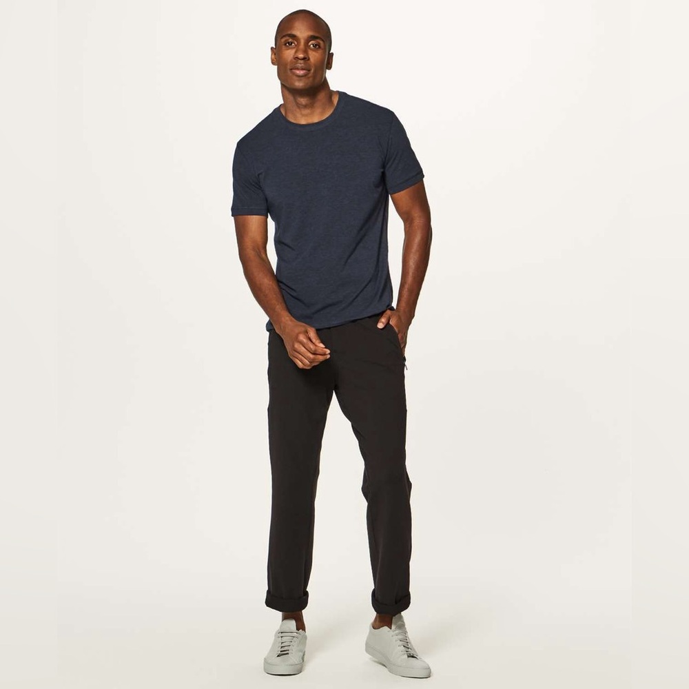 Lululemon Men’s Discipline Straight Leg Athletic Pants 31” size Medium